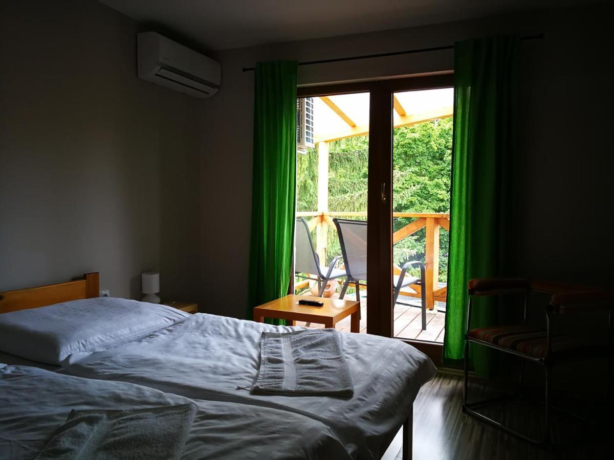Tornyos Panzio Es Etterem Hotell Matrafured Exteriör bild